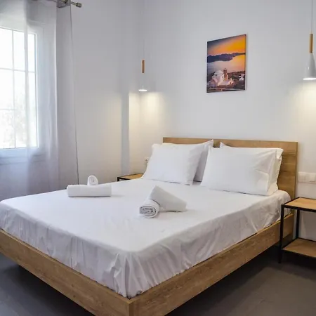 Tzoka's Apartamento Adamantas (Milos)
