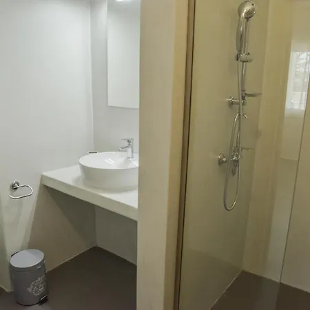 Tzoka's Apartamento Adamantas (Milos)