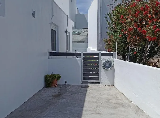 Tzoka's Lejlighed Adamantas